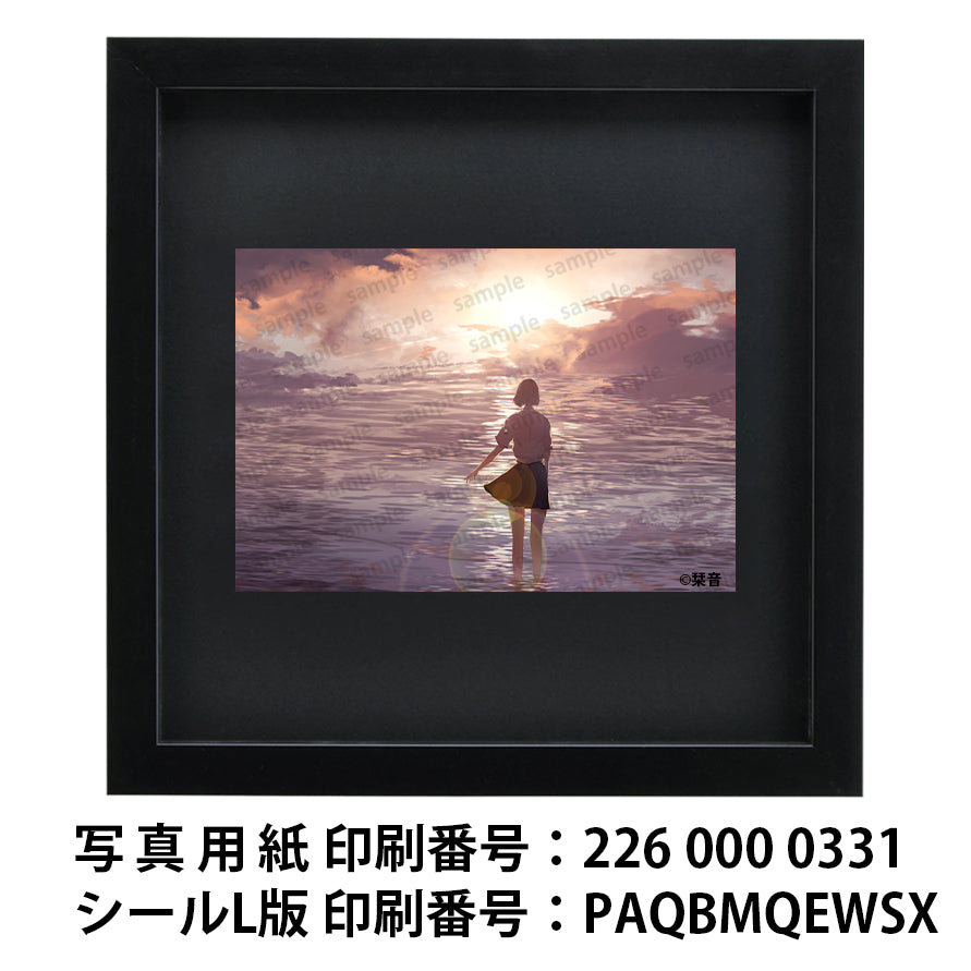 ネップリ イラスト エモい 可愛い女の子 かわいい シール ステッカー ノスタルジック おしゃれ 個性的 風景 景色 綺麗 美しい JK 女子高校生 セーラー服 ボブヘア 生足 ネットプリント コンビニプリント おすすめ 人気 イラストレーター 絵師 クリエイター グッズ ローソン ファミマ タイトル:誰そ彼 作:栞音